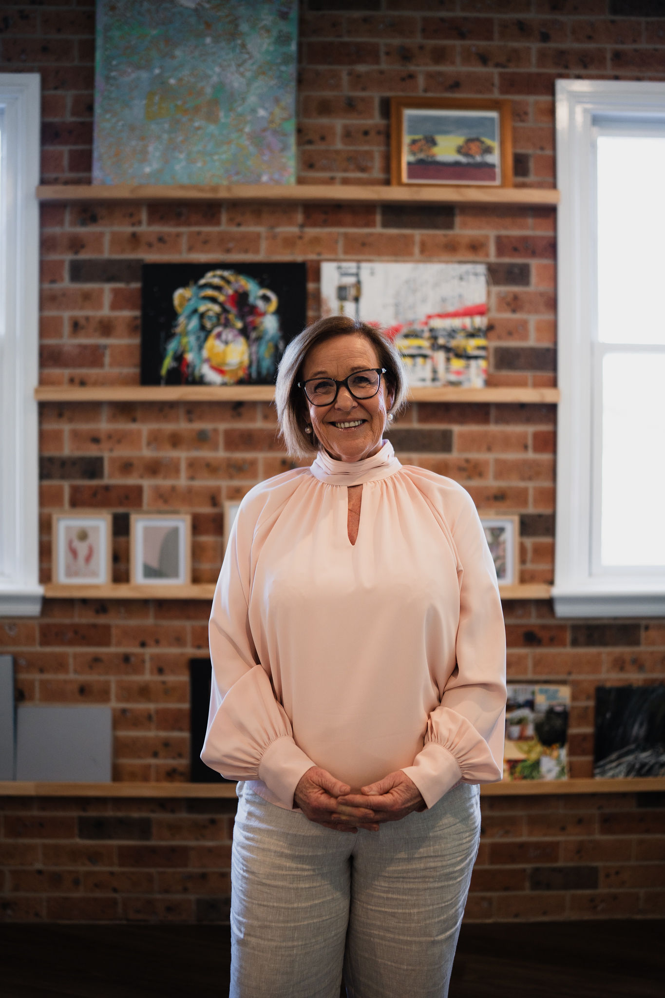 Portrait of Lisa Arnold, Clinical Psychologist and Director